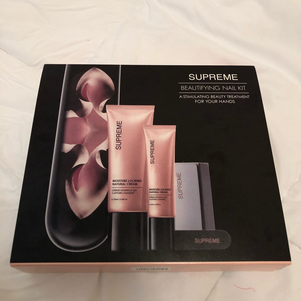 Supreme Beautifying Nail Kit